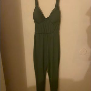 Woman’s Stretchy Jumpsuit